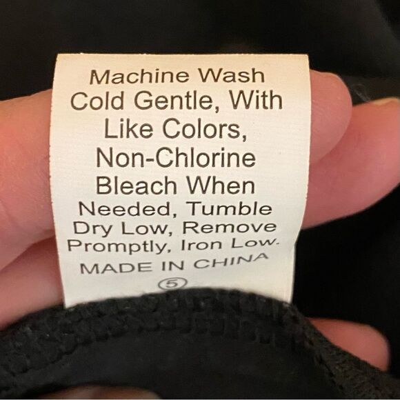 Shein One Shoulder Black Romper Womens Size Medium Flowy Summer Wear Wrap Style - Picture 5 of 5